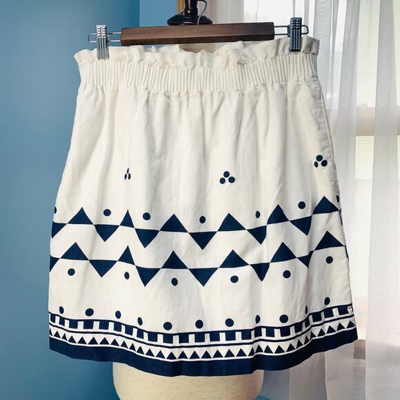 J. Crew Factory White and Navy Geometric Print Sidewalk Skirt Size 8 - Picture 5 of 7